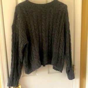 Adorable sweater - excellent condition!